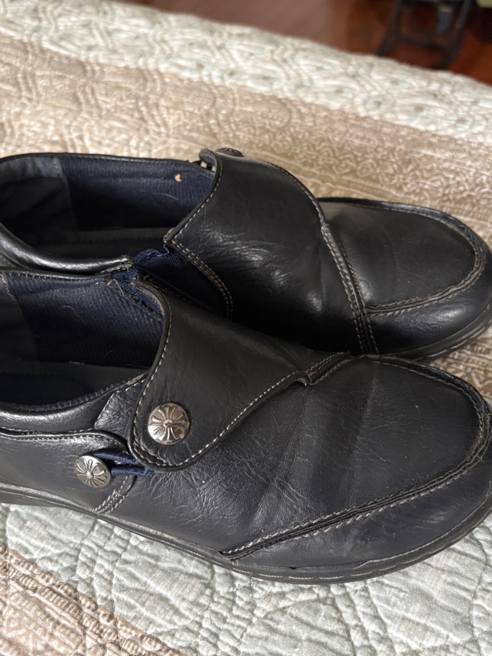Woman’s Black Slip-On Comfort Shoes